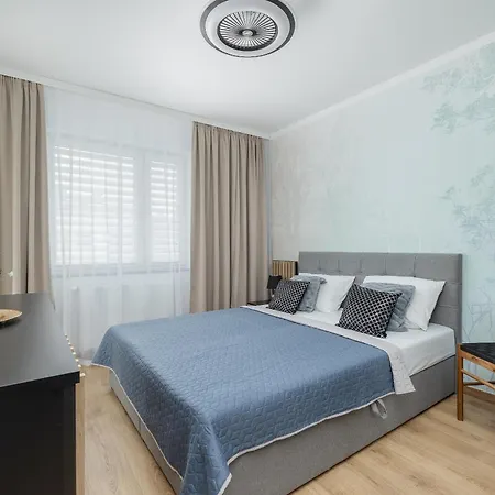 아파트 Dwupoziomowy Apartament Klimaty Baltyku Z Parkingiem, Tarasem I Klimatyzacja By Renters Prestige *